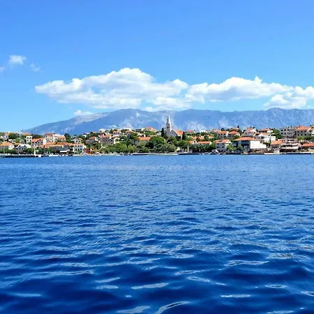 Seafront Vacation 5 Meters From Beach & Sea With Jacuzzi * Sumartin