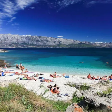 Apartament Seafront Vacation 5 Meters From Beach & Sea With Jacuzzi